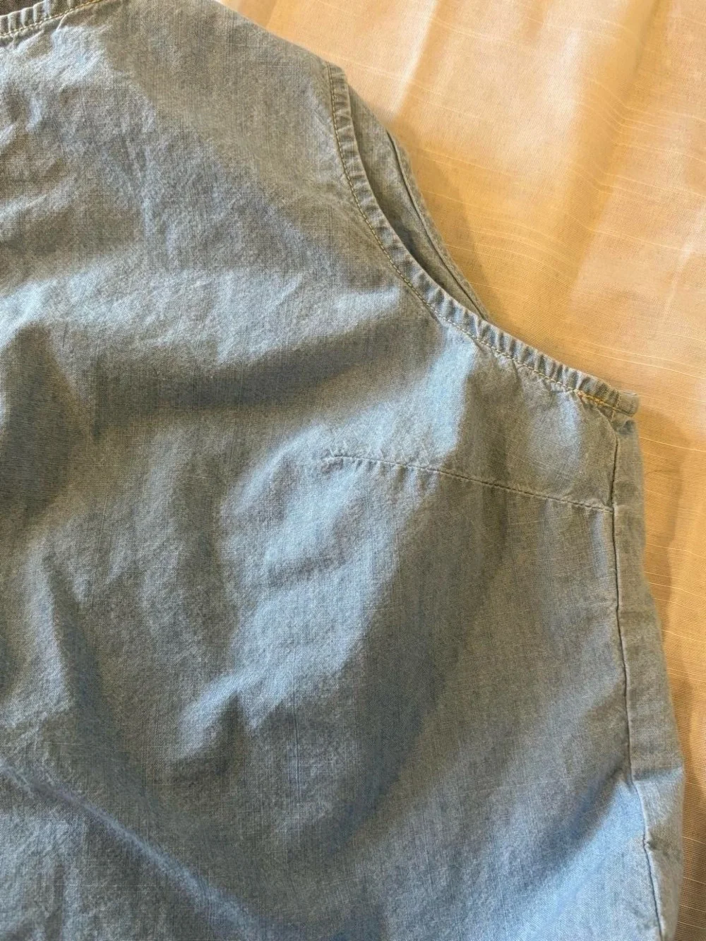 J. Crew 100% Cotton Chambray Button Back Tank Size Large